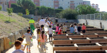 Arranca en Estepona el primer huerto urbano escolar de la ciudad