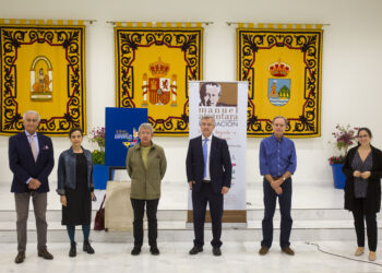 El escritor onubense Manuel Moya gana el II Premio de Novela Ciudad de Estepona