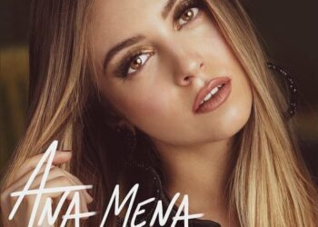 La esteponera Ana Mena cantará estas Navidades para el Papa Francisco