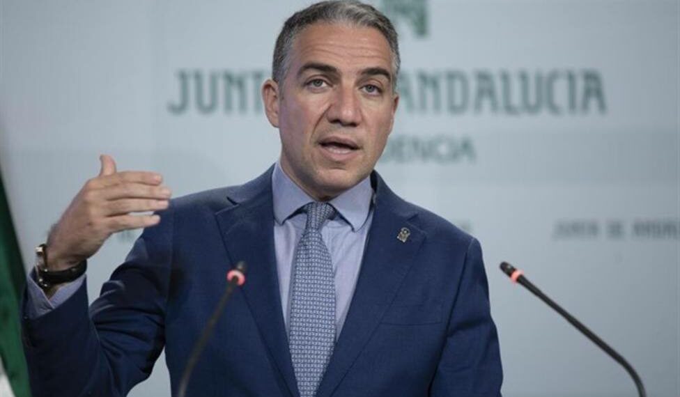 Bendodo dice que la quinta ola «está controlada» e insiste en el llamamiento a la vacunación