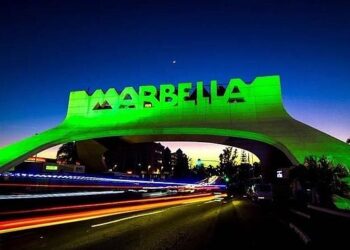 Marbella se iluminará de verde para conmemorar el Día de la Salud Mental