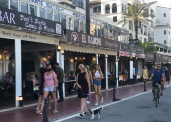 Manilva suma ya cerca un centenar de nacionalidades diferentes entre sus habitantes