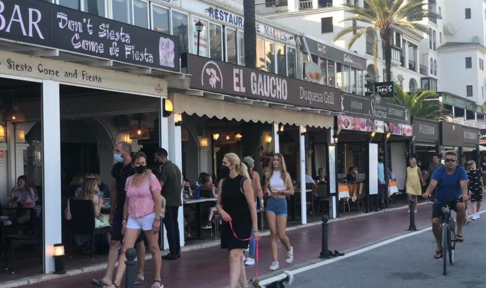 Manilva suma ya cerca un centenar de nacionalidades diferentes entre sus habitantes