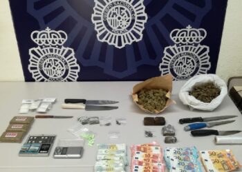 Detenidos tres hermanos de Estepona como cabecillas de un punto de venta de sustancias estupefacientes