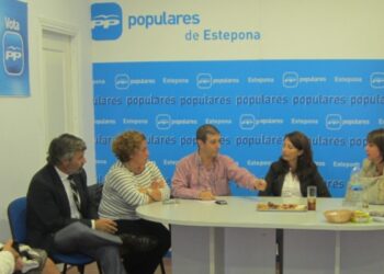 El PSOE de Estepona pide explicaciones a García Urbano sobre la retirada de competencias a Susana Casaño