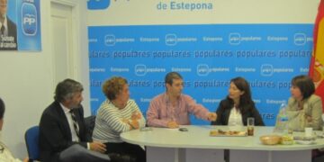 El PSOE de Estepona pide explicaciones a García Urbano sobre la retirada de competencias a Susana Casaño