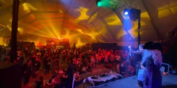 Gran ambiente y diversión en la fiesta infantil de Halloween de Manilva