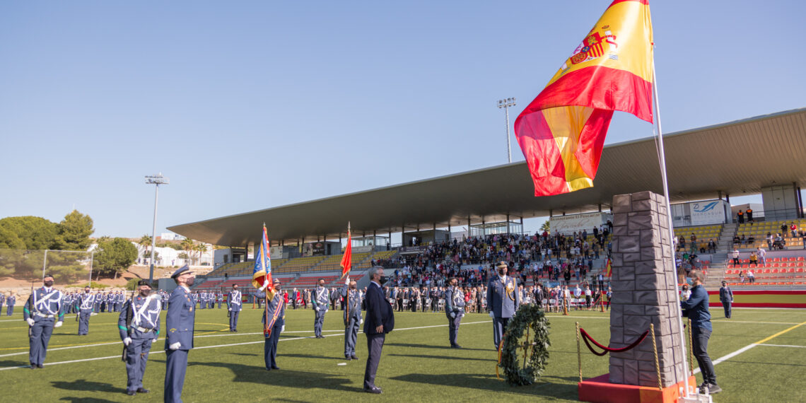 Estepona celebra su primera Jura de Bandera de Personal Civil