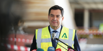 Moreno prevé unas Navidades «razonables» en Andalucía salvo que nuevas cepas «superen a las vacunas»