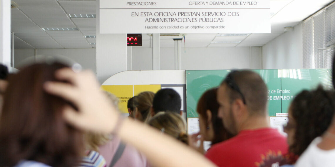 Andalucía lidera la subida del paro en octubre