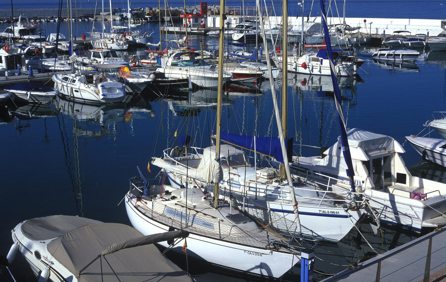 La Junta recibe 48 ofertas para la ejecución de las obras de mejora del puerto de Marbella