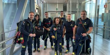 Efectivos del cuerpo de bomberos de Málaga viajan a La Palma para ayudar