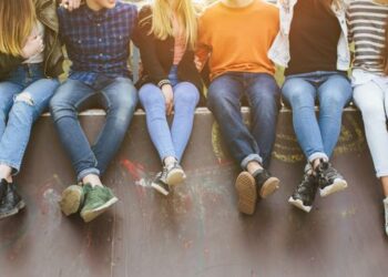 Forman a jóvenes de Estepona para ser «observadores» frente a la violencia de género