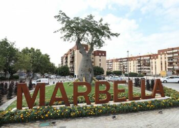 Denuncian el «despilfarro» del Ayuntamiento de Marbella en la reforma de sus rotondas