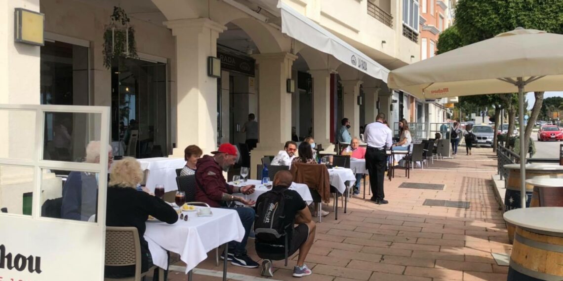 Andalucía pide exigir el pasaporte Covid también en terrazas