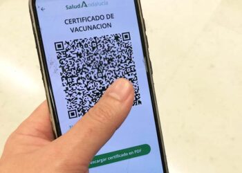 Andalucía adelanta que el pasaporte Covid lo pedirán también para las terrazas «mayoritariamente»