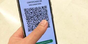 Andalucía adelanta que el pasaporte Covid lo pedirán también para las terrazas «mayoritariamente»