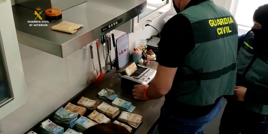 Desmantelada una red delictiva de tráfico de hachís con guarderías en Manilva