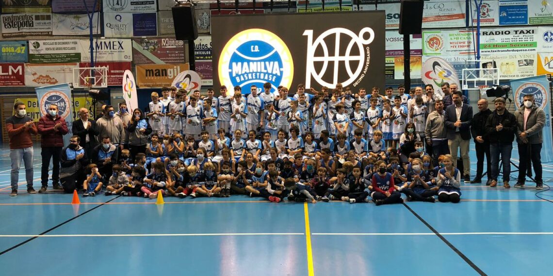 Presentado el Manilva Basketbase con homenaje a Javier Montañez