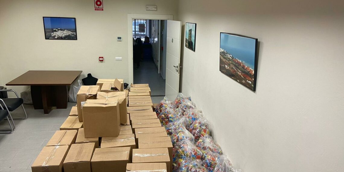 El Ayuntamiento de Casares compra más de mil kilos de caramelos para las cabalgatas