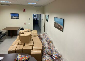 El Ayuntamiento de Casares compra más de mil kilos de caramelos para las cabalgatas