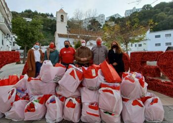 La Asociación St. George se vuelca con los niños de Casares y Manilva
