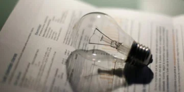 El precio de la luz marca este domingo otro nuevo récord histórico