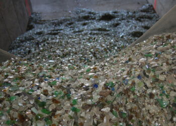 El Complejo Ambiental Costa del Sol recupera más de 4.000 toneladas de vidrio al año