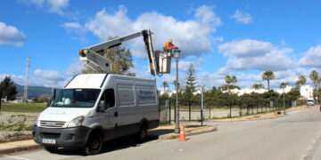 Estepona acomete durante 2021 más de 16.000 actuaciones de mejora en la ciudad