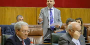 El PSOE denuncia que la Junta excluye a Fuengirola, Casares y Manilva de las ayudas para mejorar las playas