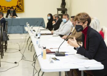 El PSOE de Estepona cierra 2021 acusando a García Urbano de absolutista