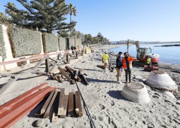 El Ayuntamiento de Marbella trabaja para solucionar los desperfectos del temporal antes de Navidad