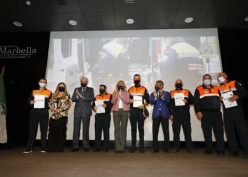Marbella reconoce la generosidad y el compromiso de los voluntarios de Protección Civil