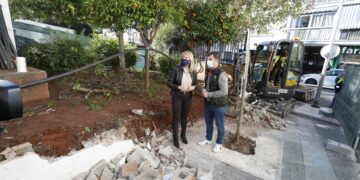El Ayuntamiento de Marbella comienza las obras del muro del colegio Federico García Lorca