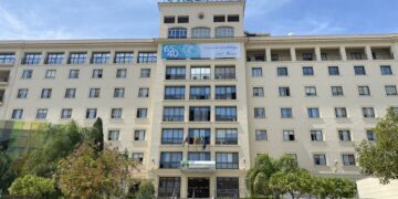 Detectado un brote de COVID-19 que afecta a 22 profesionales del Hospital Regional