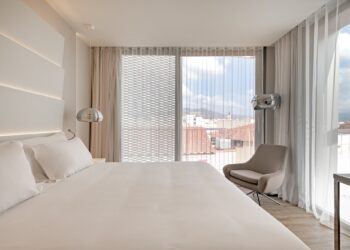 La variante ómicron reduce las previsiones hoteleras para esta Navidad