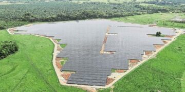 Alertan sobre la expansión de megaparques fotovoltaicos en la provincia