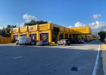 Carrefour inaugura en Estepona el octavo Supeco de Málaga
