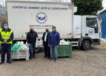 La San Silvestre Solidaria de Manilva recoge y entrega a Bancosol 700 kilos de alimentos