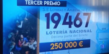 El tercer premio del Niño cae en la calle Terraza de Estepona