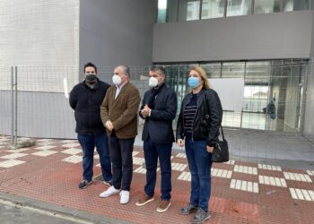 El PSOE exige la puesta en funcionamiento del Centro de Salud de San Pedro Alcántara