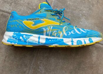 Marbella diseña unas zapatillas para promocionarse como destino para los runners