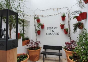 Un rincón para besarse en Casares