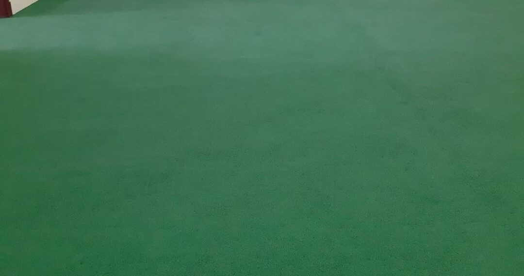 Casares concluye la reparación del suelo en el gimnasio del CEIP Blas Infante