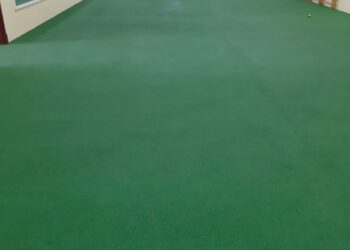 Casares concluye la reparación del suelo en el gimnasio del CEIP Blas Infante