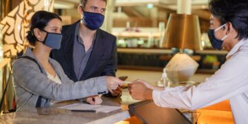 Málaga recibió 5,5 millones de turistas en 2021, un 46% más que el año anterior