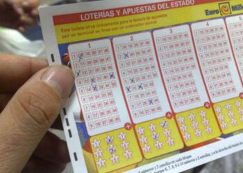 Dos vecinos de Casares y Sabinillas entre los premiados del Euromillón caído en La Línea