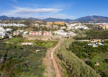 Estepona tendrá un nuevo espacio deportivo y de ocio junto al arroyo Las Cañas