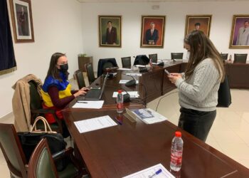 Manilva continúa colaborando con el consulado rumano en Andalucía en la provincia de Málaga
