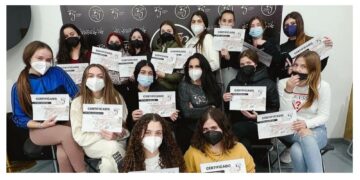 Formación para los jóvenes manilveños: «Iníciate y haz de ello tu profesión»